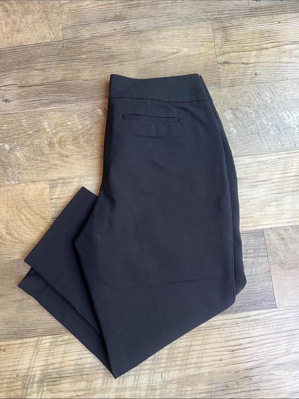 Apt. 9 Women's Black Dress Capris